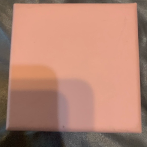 Rose gold watch new in box. Imitation diamond around face. - Picture 9 of 9